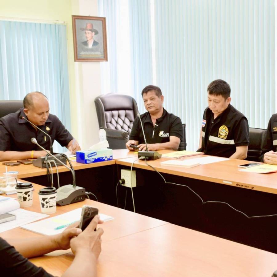 วันที่ 28 ตุลาคม 2568 ส่วนมาตรฐานการปศุสัตว์ เข้าร่วมการตรวจสอบผลิตภัณฑ์นมโรงเรียน ยู เอช ที ค้างสต๊อก และ ตรวจสอบโรงงาน ณ สหกรณ์โคนมพัทลุง จำกัด  ตำบลนาท่อม อำเภอเมืองพัทลุง จังหวัดพัทลุง